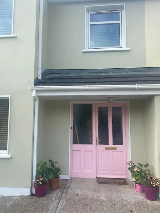Macroom Spacious Cosy 3 Bedroom Home Cork