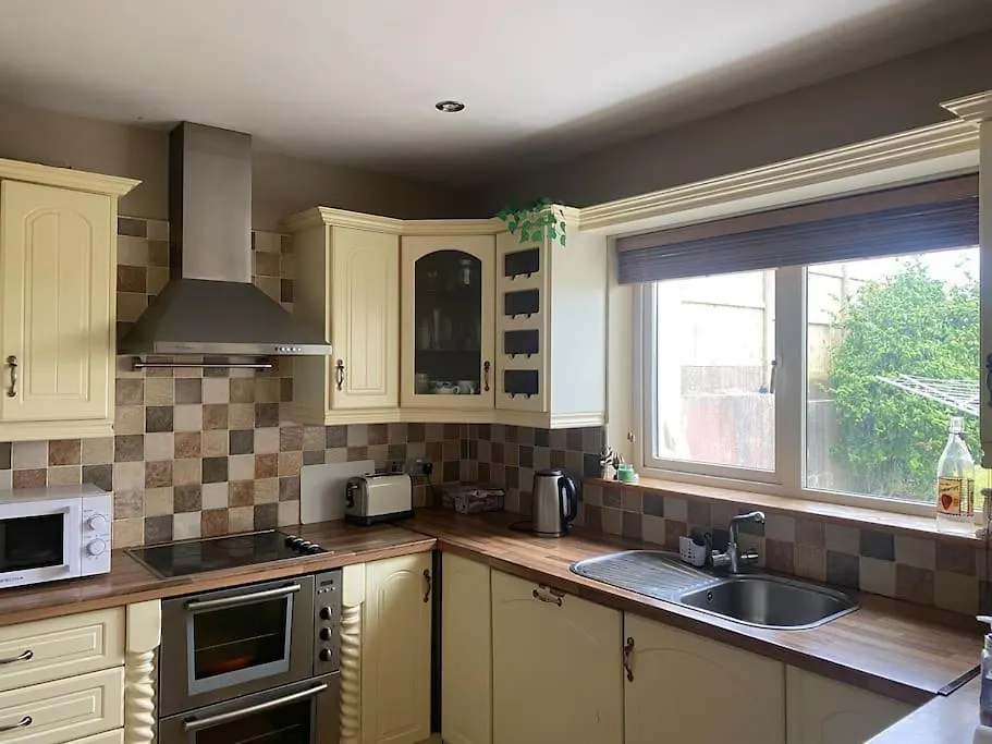 Macroom Spacious Cosy 3 Bedroom Home Cork 0*,  Irland