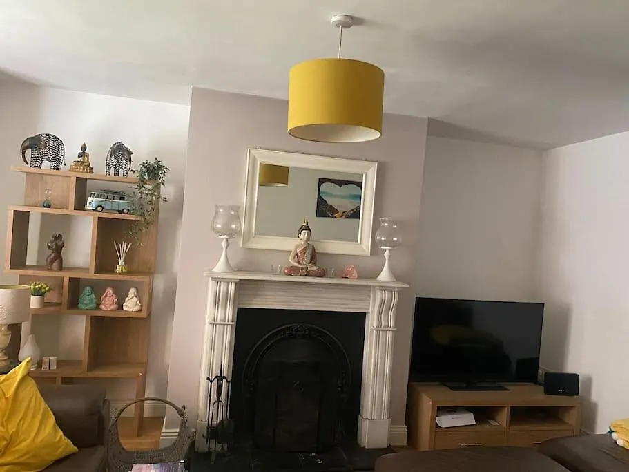 Macroom Spacious Cosy 3 Bedroom Home Cork